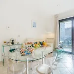 Des Etrangers Apartment Sanremo
