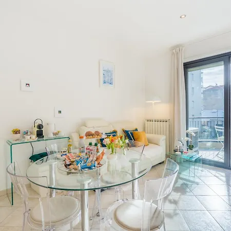 Des Etrangers -parcheggio Privato- Private Parking Apartament San Remo