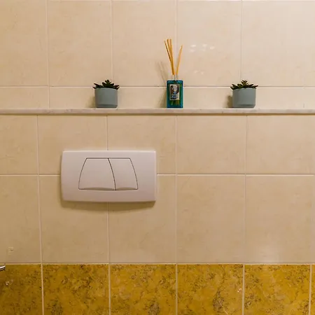 Apartament Des Etrangers -parcheggio Privato- Private Parking *